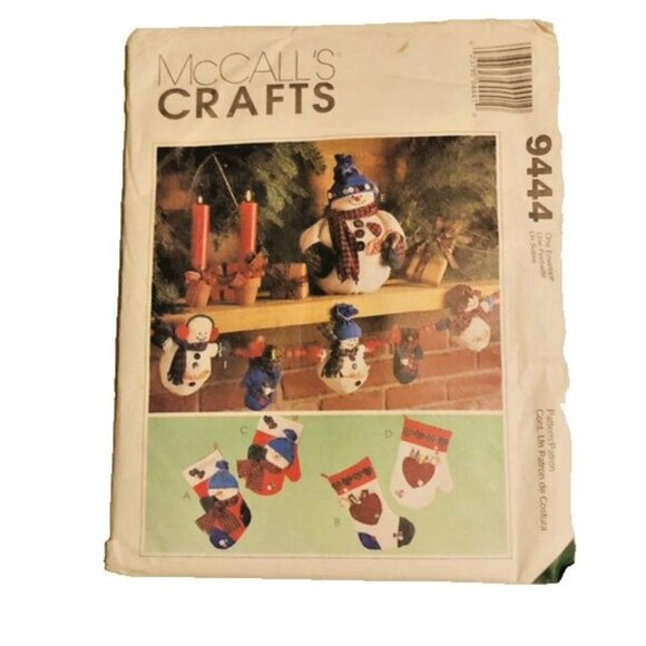 Vintage McCall's Sewing Pattern 9444 Snowman Centerpiece Stockings Garland Uncut - Picture 1 of 2